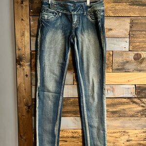 Rockin denim low rise Distressed Slim Fit Jeans - Blue Wash size 7